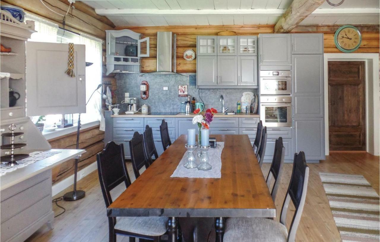 Awesome Home In Vaga With House Sea View Vågåmo 외부 사진